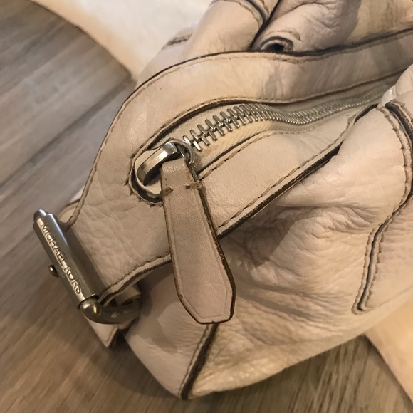Cream Michael Kors handbag - Picture 4 of 6